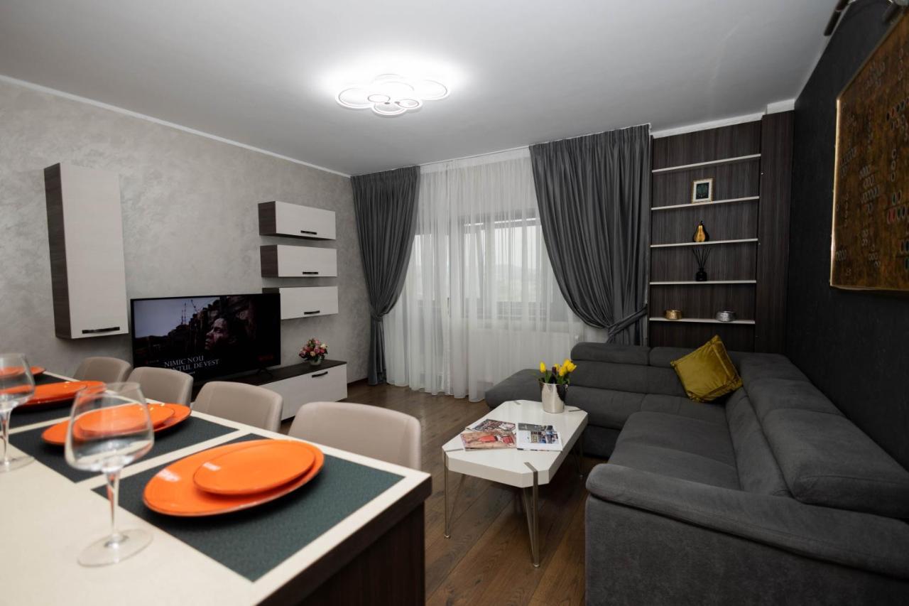 Central Apartament 4 Apartman Jászvásár Kültér fotó