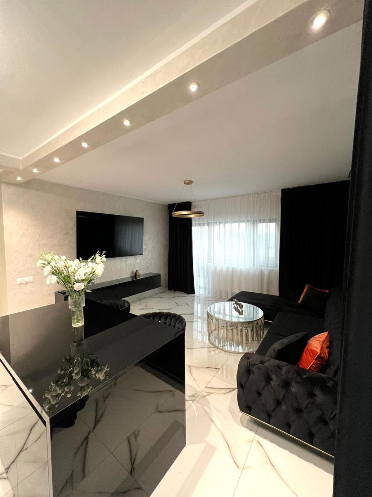 Central Apartament 4 Apartman Jászvásár Kültér fotó